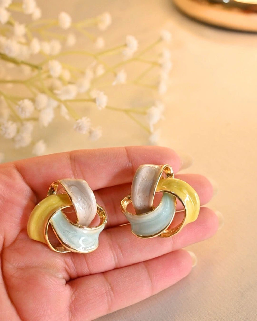 Bloom Bend Earings-Yellow