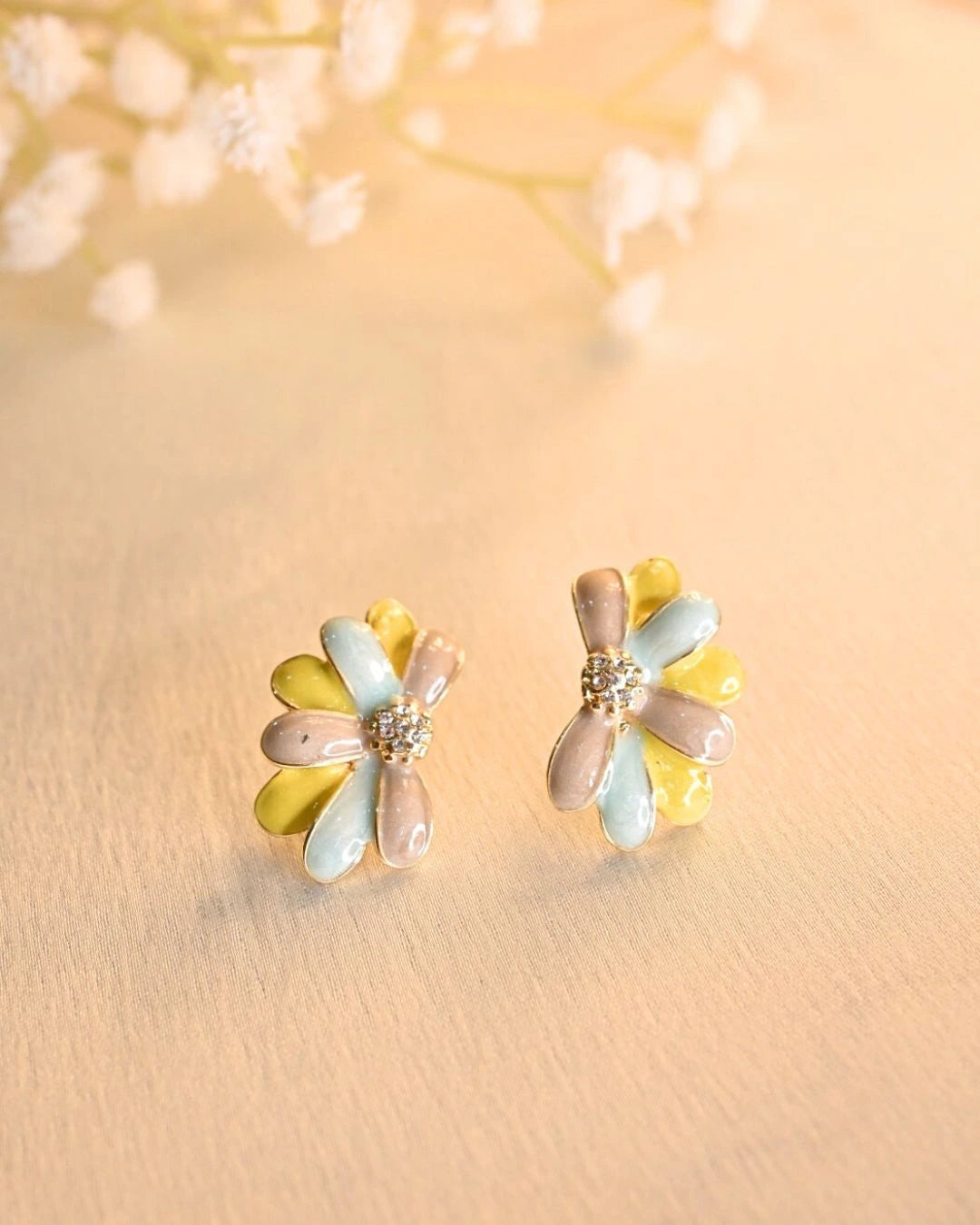 Blossom Arc Earings- Yellow Blue