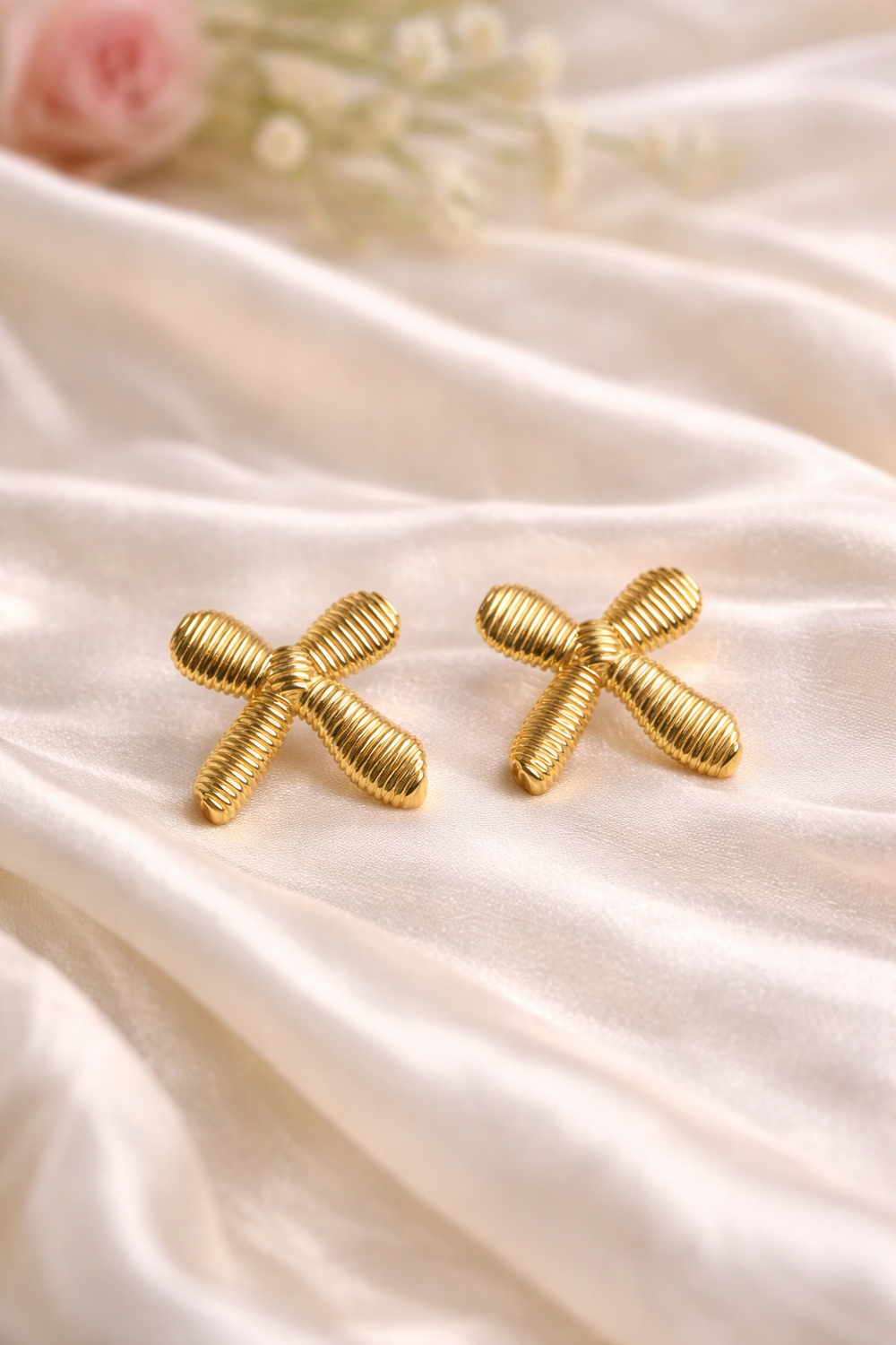 Bow Earings