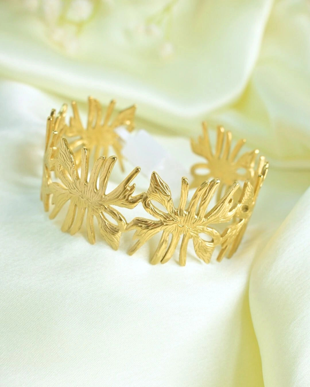 Broad Strike Bracelet