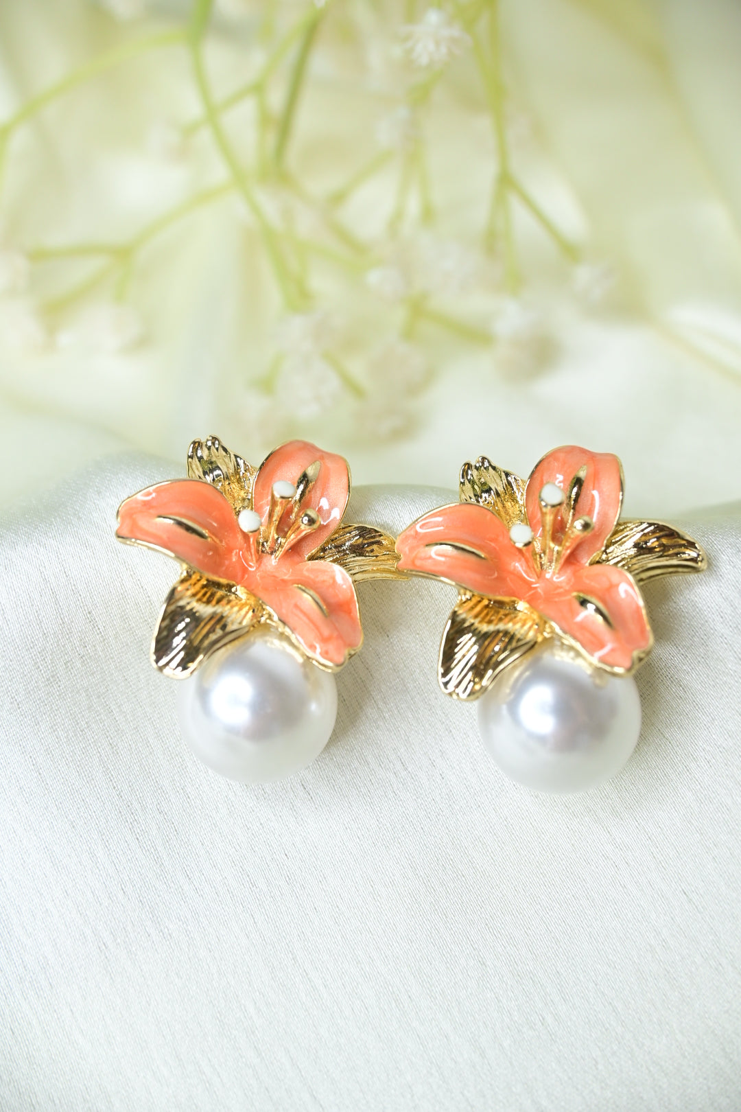 Florette Pearl Earings- Pink (Dual Tone)