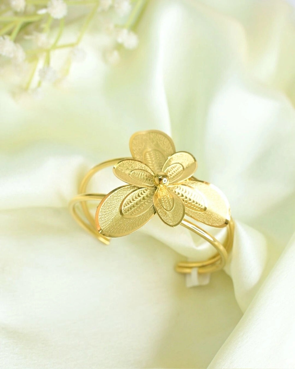 Nature Embraced Bracelet