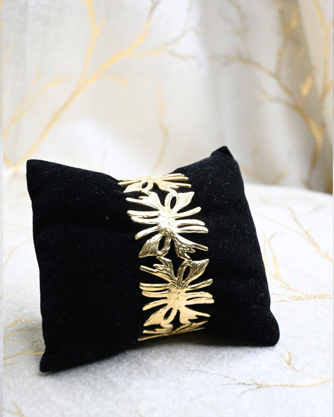 Broad Strike Bracelet